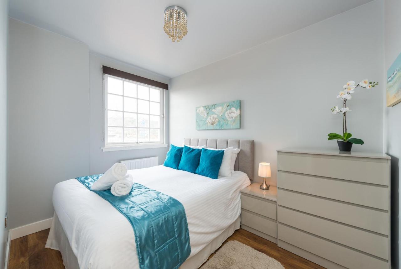 Royal Mile Modern Apartment Edimburgo Esterno foto