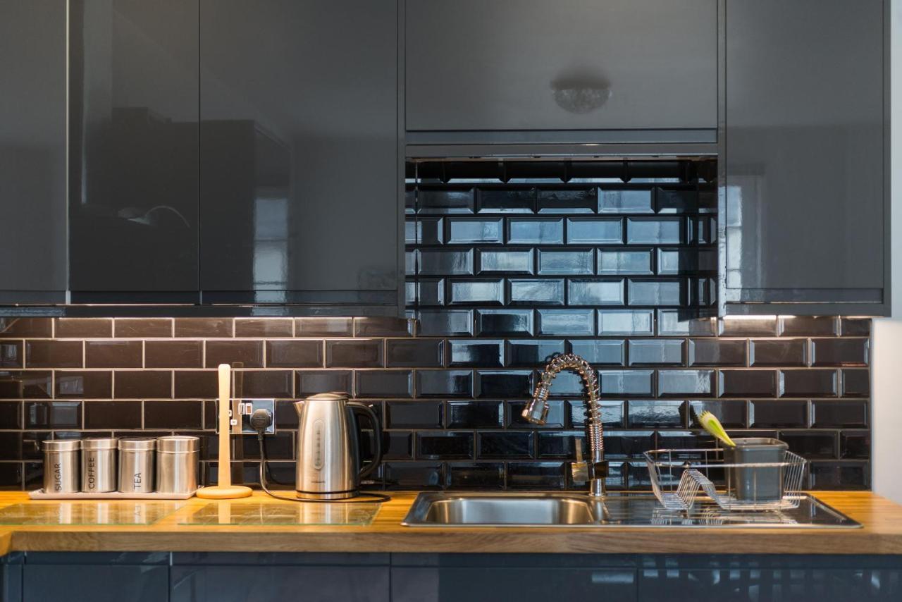 Royal Mile Modern Apartment Edimburgo Esterno foto