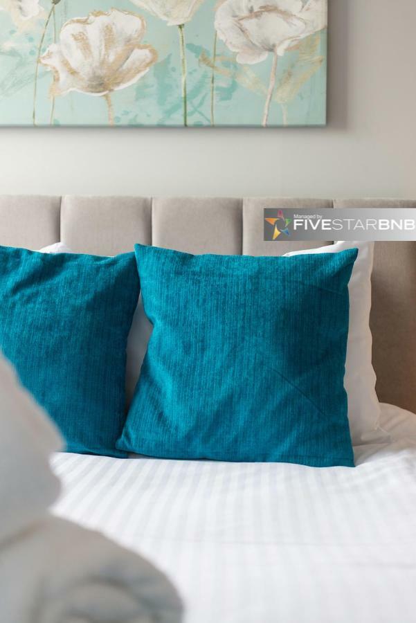 Royal Mile Modern Apartment Edimburgo Esterno foto